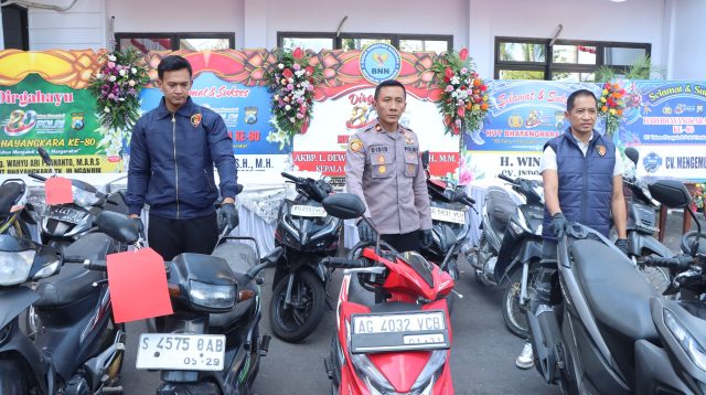 Polsek Bagor, Polsek Warujayeng bersama Satreskrim Polres Nganjuk Ungkap Kasus Curanmor, ini Barang Bukti yang Diamankan