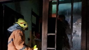 Lupa Padamkan Api Saat Memasak, Rumah di Turus Gampengrejo Kediri Terbakar