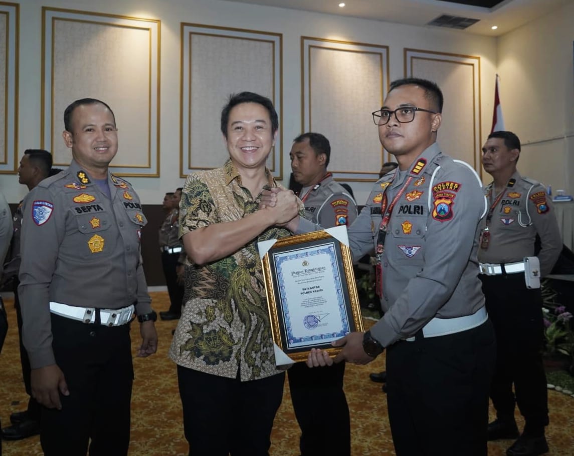Satlantas Polres Kediri Terima Penghargaan dari Polda Jatim, ini Katagorinya