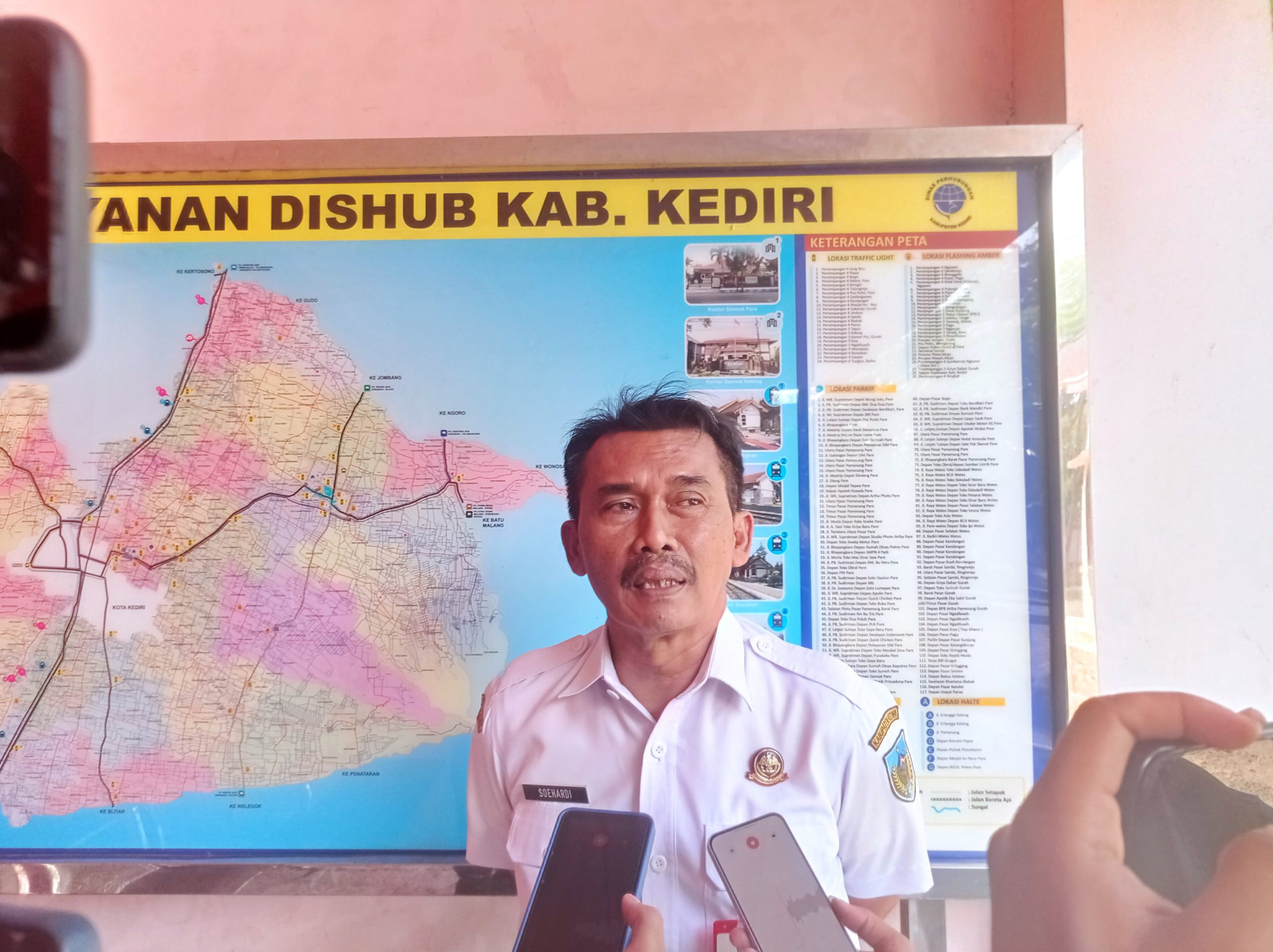 Dishub Kabupaten Kediri Berencana Pasang Warning Lamp di Tugu Nanas Depan Polsek Ngancar