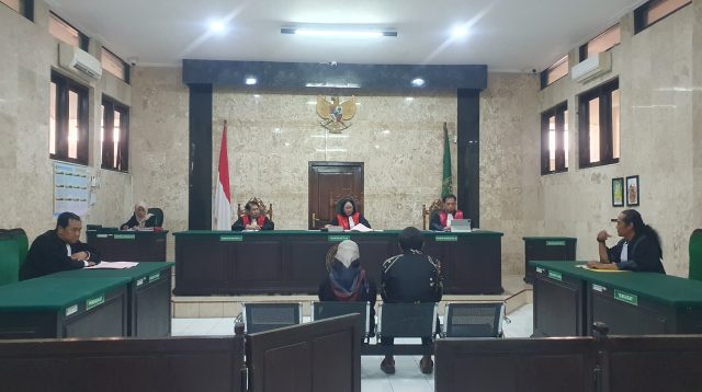 Proses sidang dugaan plagiasi merk dagang skincare milik N'DIA Beauty Care di PN Tulungagung.