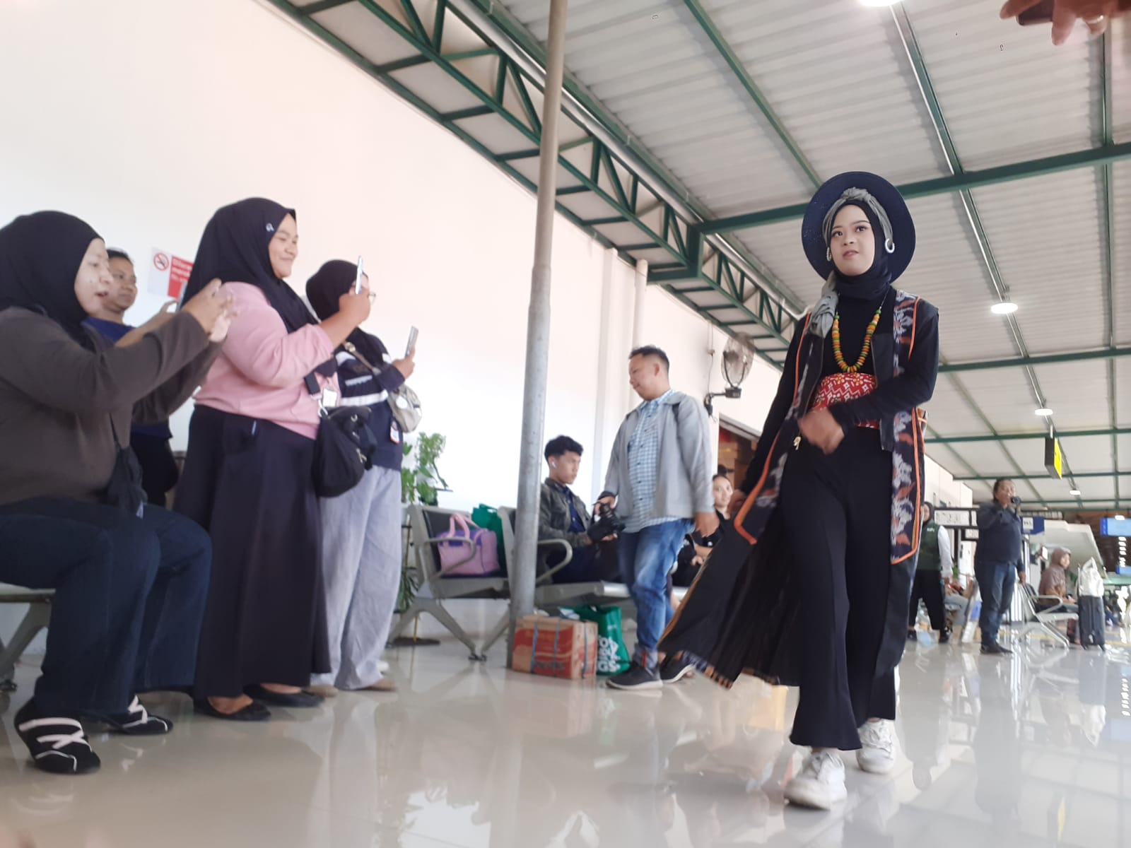 Senyum Keceriaan Hari Anak Nasional: KAI Daop 7 Madiun Beri Pengalaman Naik Kereta Gratis, Wadah Aksi Bakat Anak Disabilitas