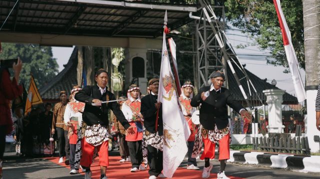 Peringatan Hari Jadi ke-702 di pendapa Blitar.