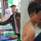 Sesosok seorang pria beratribut banser pelaku pencuri handphone di Posko Muktamar ke-35 NU, Desa Kepuhkembeng, Kecamatan Peterongan, Kabupaten Jombang.