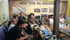 Aldian Dwi Pamungkas saat berkunjung ke rumah kelahiran Bung Karno dan Sekretariat Titik Nol Soekarno di Ploso, Jombang beberapa waktu lalu.
