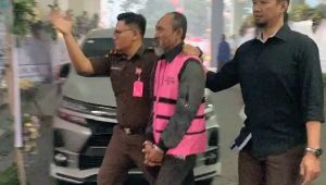 Dugaan korupsi Pasar Among Tani, Mantan Kepala UPT resmi jadi tersangka dan ditahan Kejari Batu.