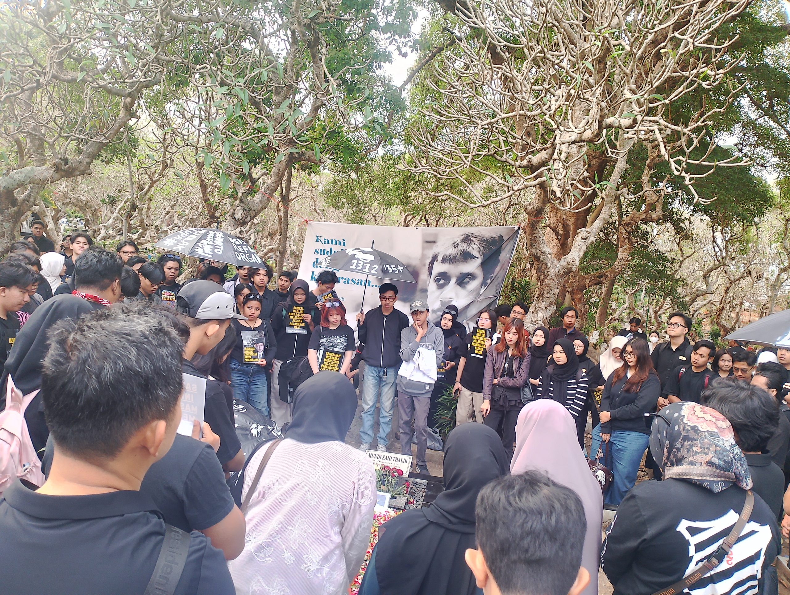 Peringatan 22 tahun kematian Munir, aksi simbolik digelar di Kota Batu.