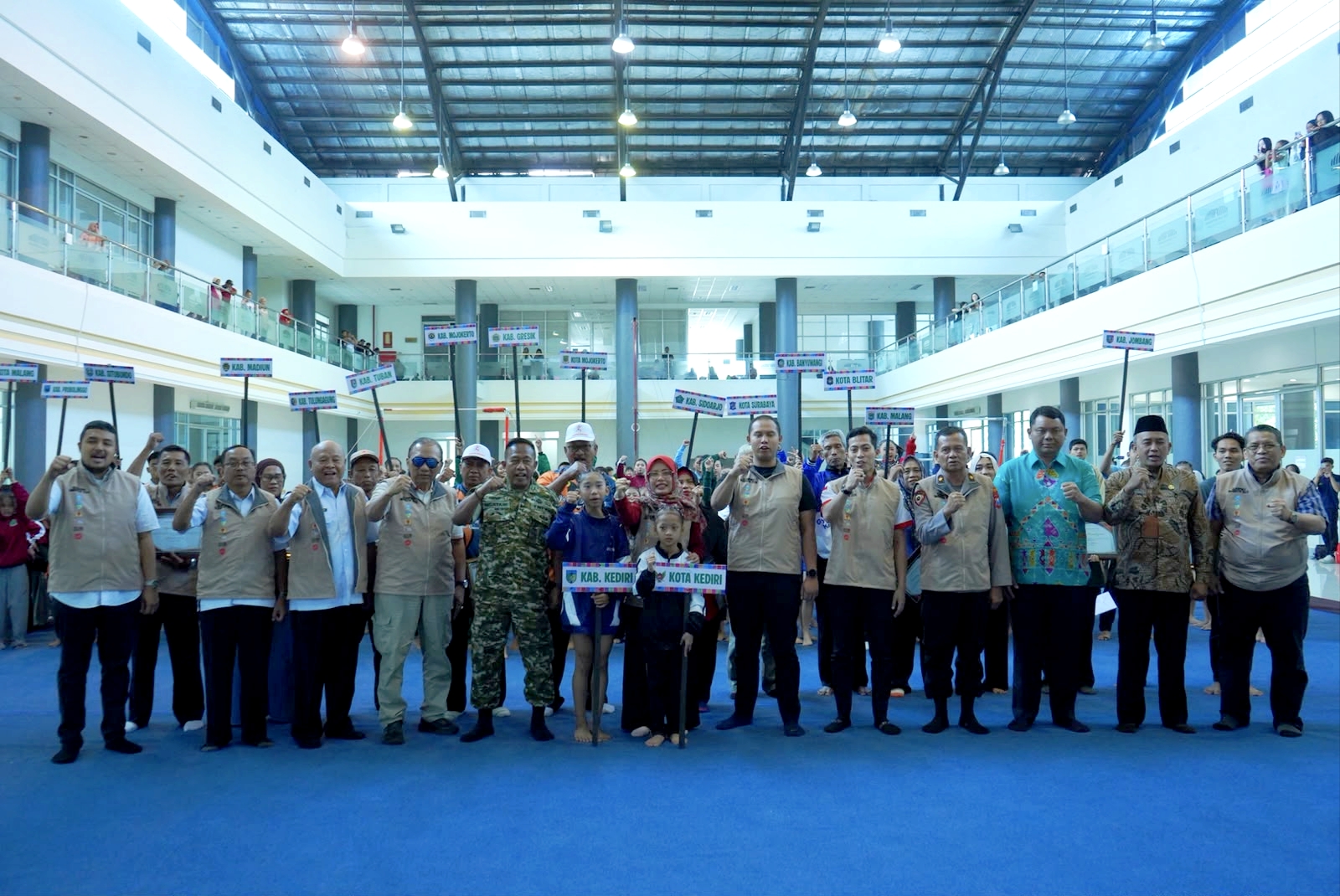 Wakil Bupati Kediri Dewi Maria Ulfa saat buka kejurprov Senam di JCC SLG.