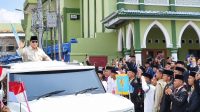 file_00000000631081fbb4b15faf1533fd6c Presiden Prabowo saat menyapa santri dan alumni Pondok Modern Darussalam Gontor Ponorogo.